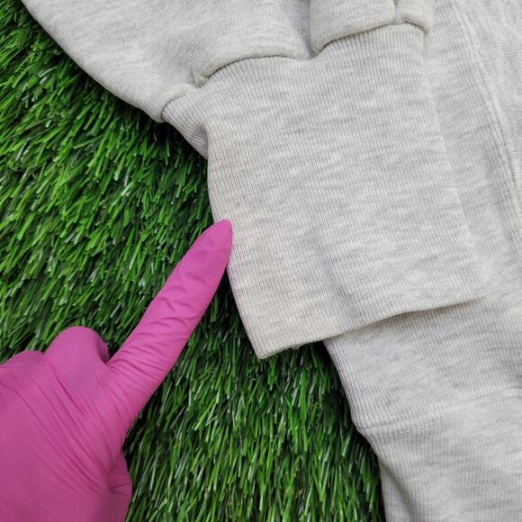 Vintage 90s Q-Sport Cropped Sweatshirt Large 22x24 USA - Picture 2 of 14